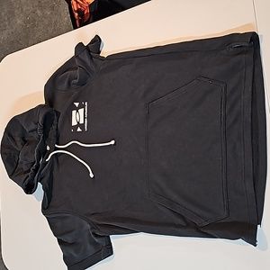 NEVER WORN ~ATHLETE HOODIE
